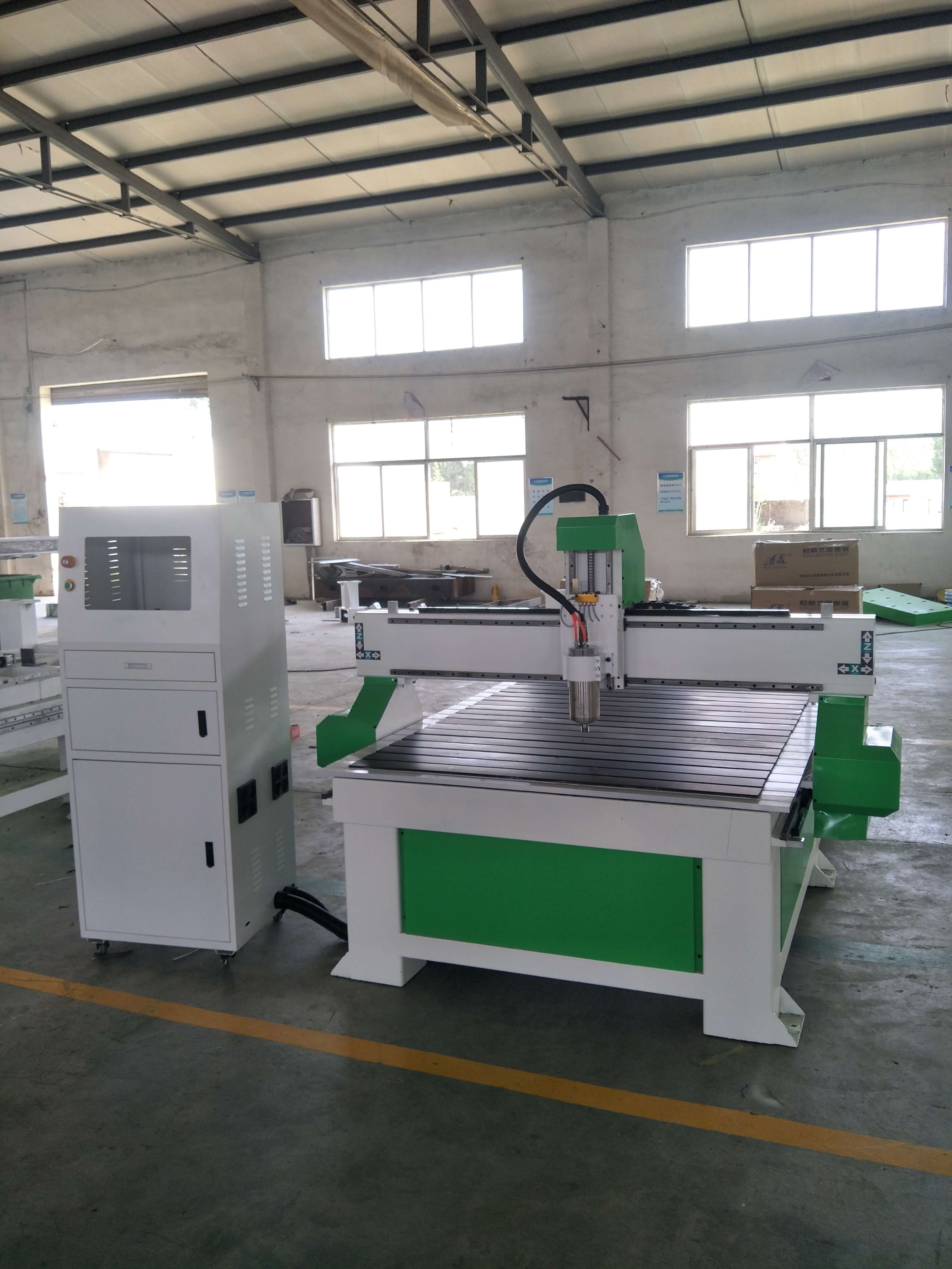 单头开料机 - 济南恒星数控设备有限公司_木工数控开料机_板式家具开